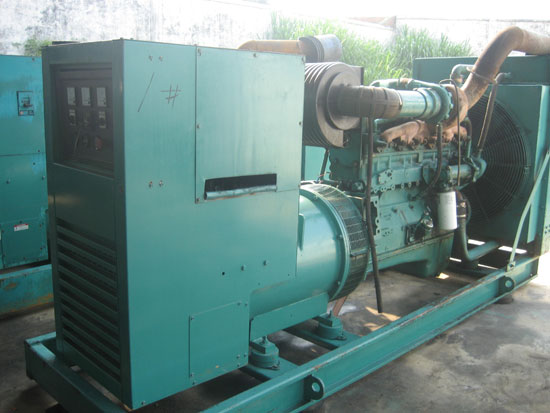 胶州租赁发电机- 发电机碳刷磨损的原因是什么