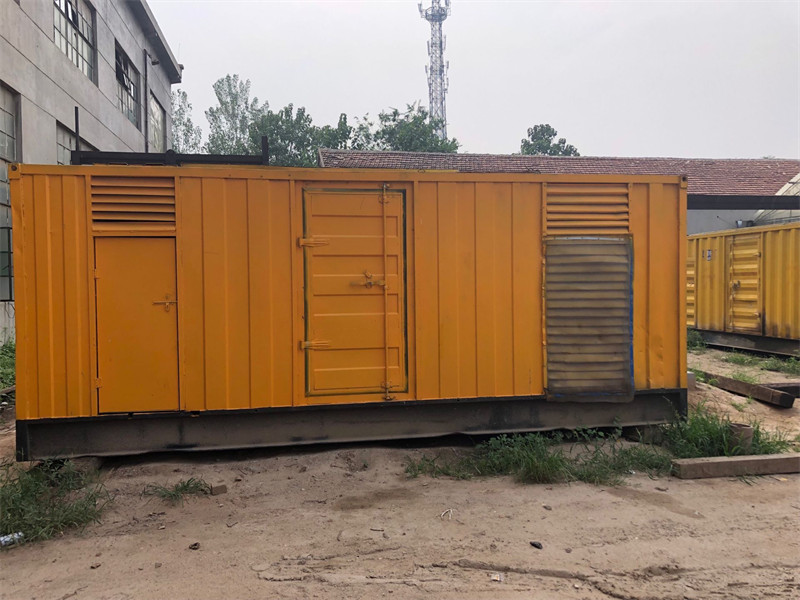 胶州柴油发电机如何判断新机油是否已经完全充满机油滤清器？