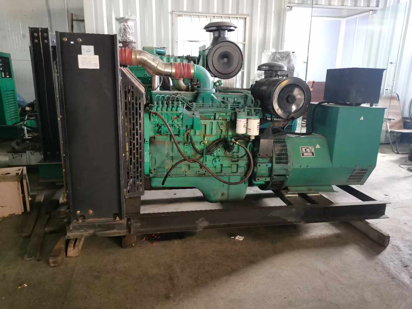 胶州发电机租赁如何确定电缆的承载电流是否在安全范围内？